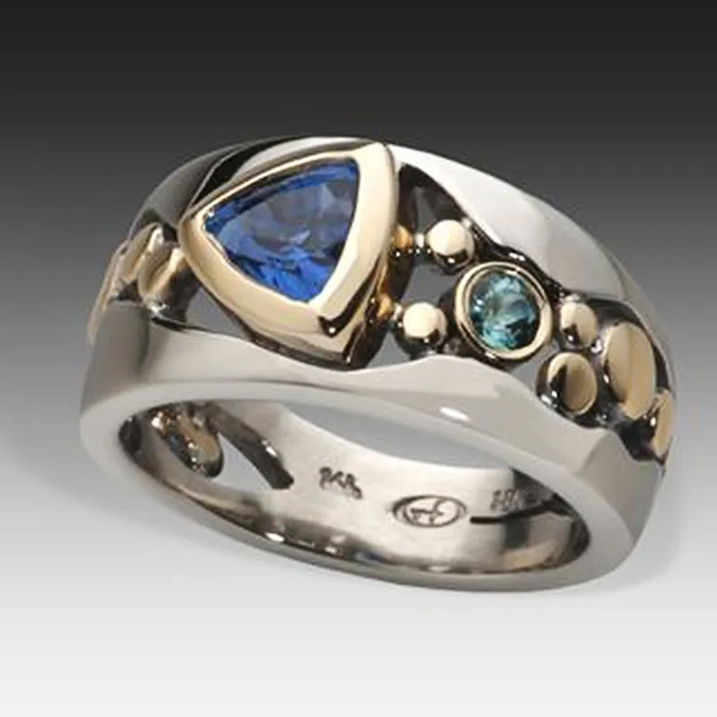 Fashionable Triangular Blue Stone Jewelry Ring